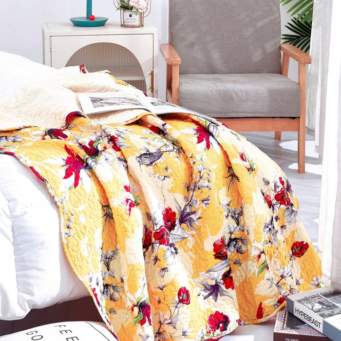DaDa Bedding Yellow Floral Quilted Throw Blanket - Hummingbirds Farmhouse Red Flowers for Couch, Sofa or Bed- Scalloped Edges - 50 x 60