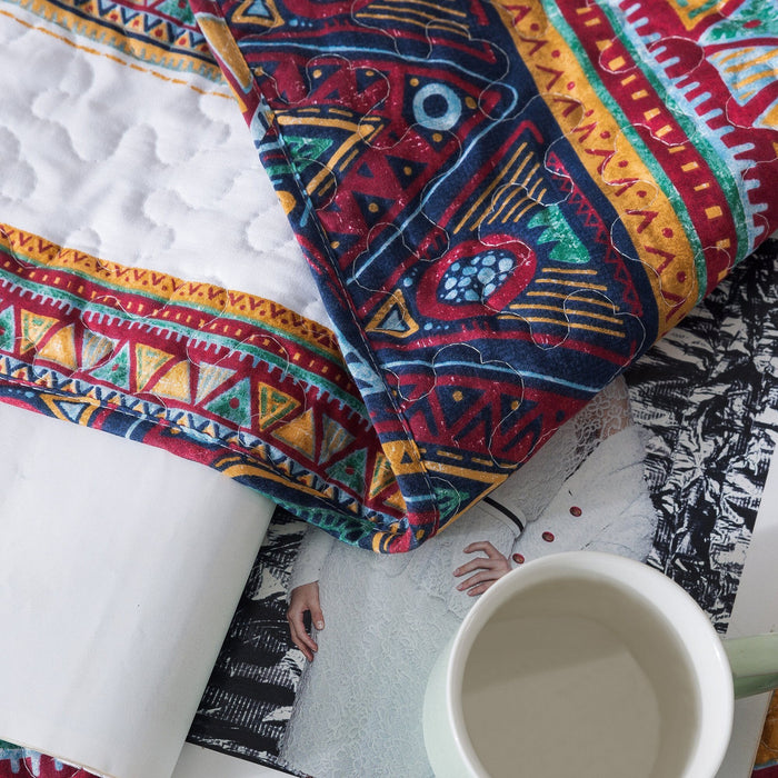 DaDa Bedding Southwestern Aztec Bohemian Desert Tribal Quilted Bedspread Set (KSX-002) - DaDa Bedding Collection