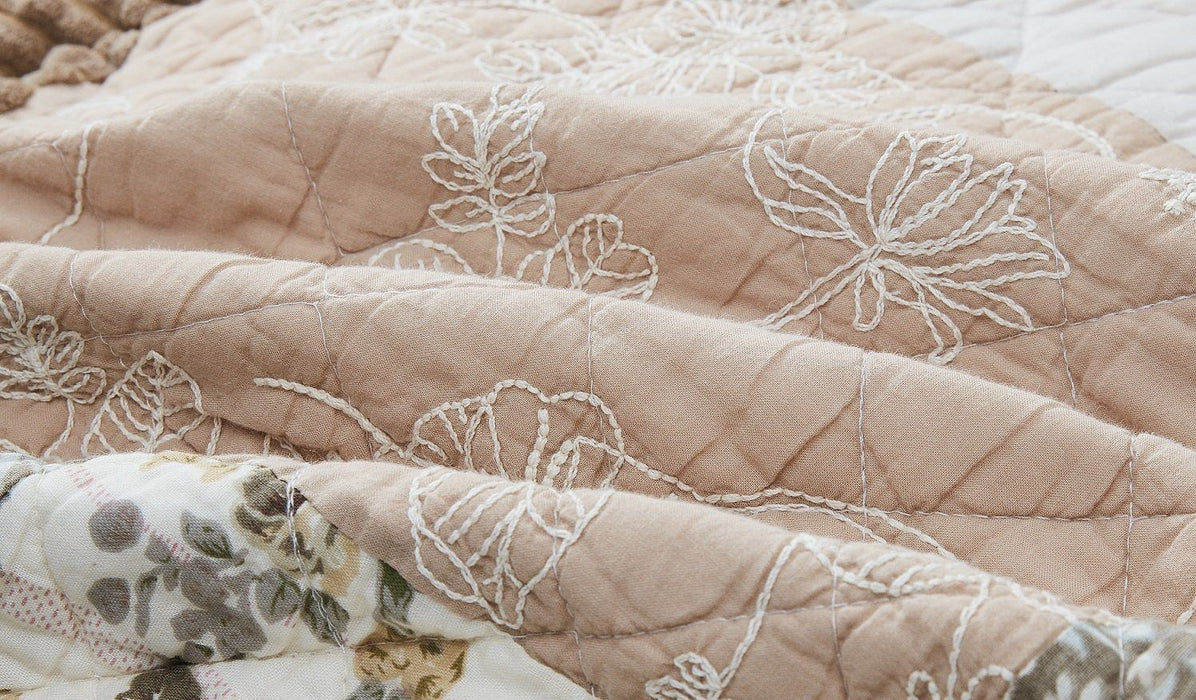 DaDa Bedding Dusty Rose Taupe Beige Brown Floral Cottage Patchwork Quilted Bedspread Set (JHW-866) - DaDa Bedding Collection