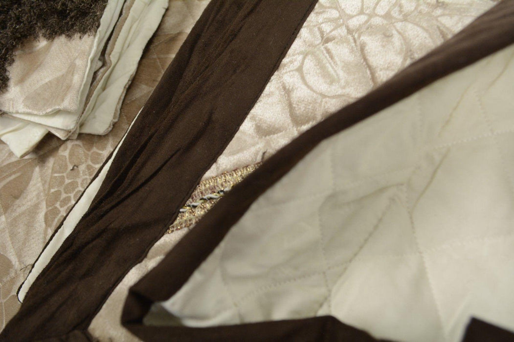 DaDa Bedding Classic Elegant Velvety Ribbons Quilted Coverlet Bedspread Set (YG1024Beige) - DaDa Bedding Collection