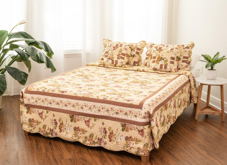 DaDa Bedding Vintage Cottage Rose Garden Floral Ivory Yellow Cotton Scalloped Quilted Bedspread Set (DXJ103478) - DaDa Bedding Collection