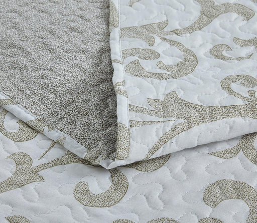 DaDa Bedding Luxe Couture Floral White Freesia Vineyard Elegant Coverlet Bedspread Set (HS-8760) - DaDa Bedding Collection