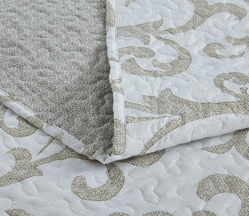 DaDa Bedding Luxe Couture Floral White Freesia Vineyard Elegant Coverlet Bedspread Set (HS-8760) - DaDa Bedding Collection