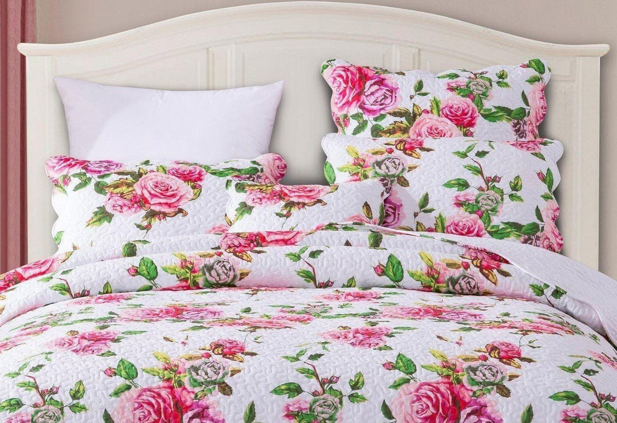 Pink Romantic Roses floral bedspread and pillow shams