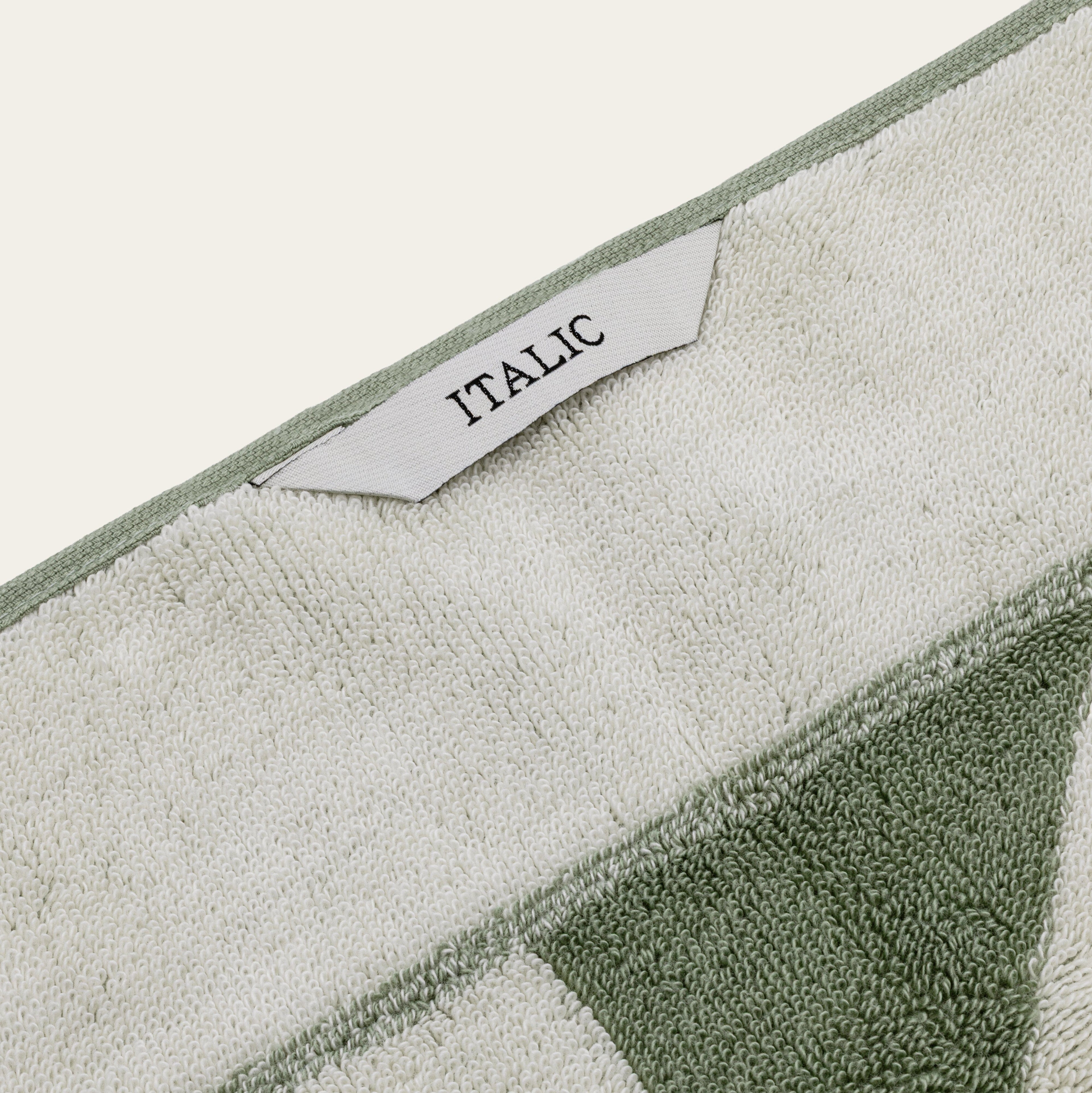 Umbra Towels (Shipping fees may apply)