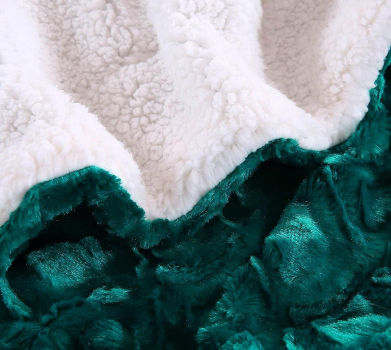 DaDa Bedding Mermaid Scales Emerald Green Blue w/ Sherpa Backside Faux Fur Throw Blanket (BL-171805)