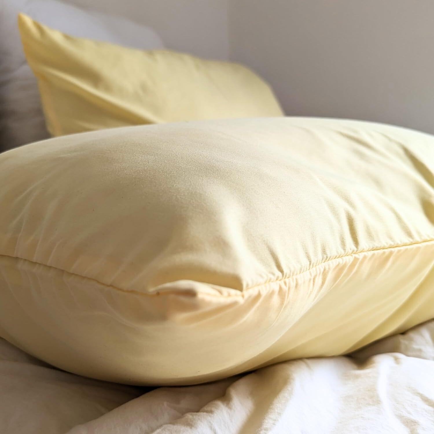 DaDa Bedding Ultra-Soft Microfiber Pillowcases - 2 Pack - Soft, Breathable, Luxury, Light Yellow