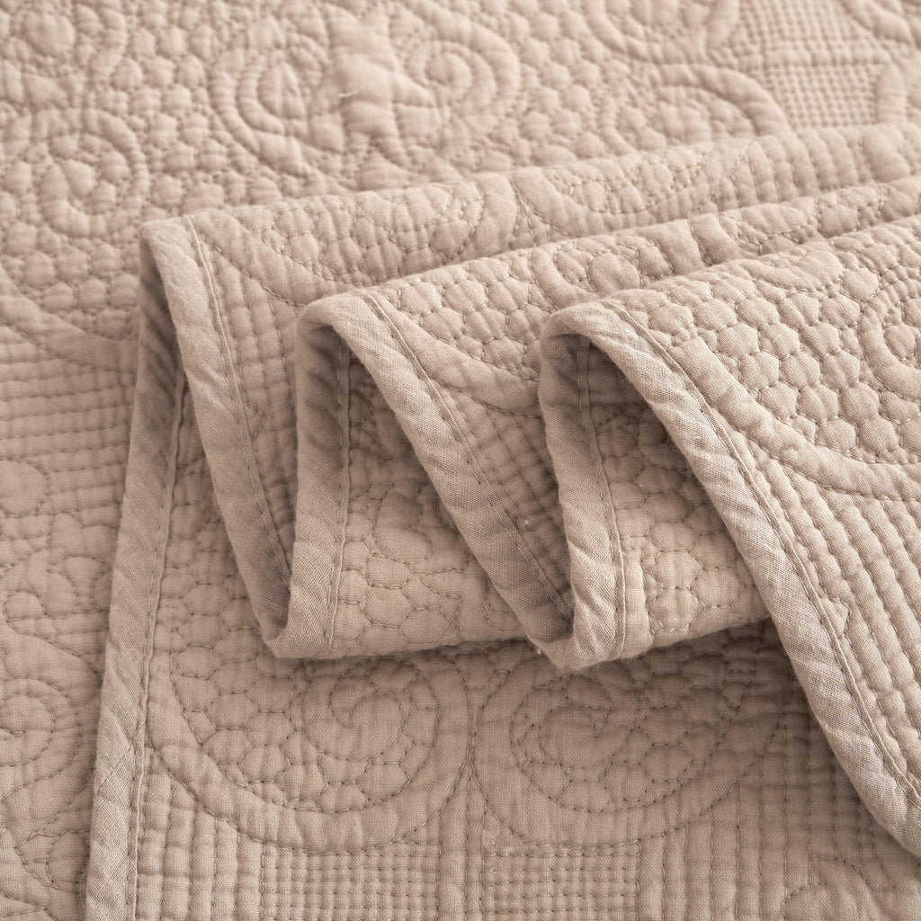 DaDa Bedding Neutral Taupe Beige Sandy Elegant Matelasse Cotton Quilted Bedspread Set (JHW-585) - DaDa Bedding Collection