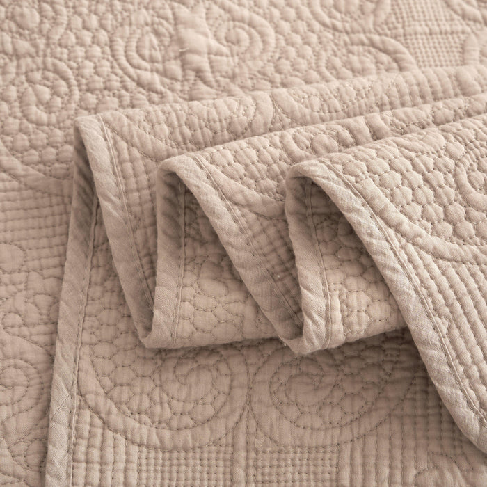 DaDa Bedding Neutral Taupe Beige Sandy Elegant Matelasse Cotton Quilted Bedspread Set (JHW-585) - DaDa Bedding Collection