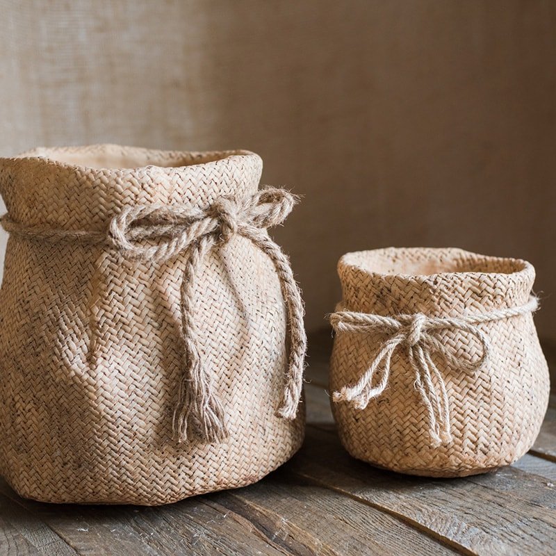 Ribbon Bag Style Concrete Garden Pot (Shipping fees may apply)