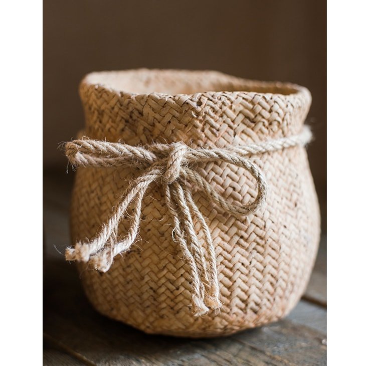 Ribbon Bag Style Concrete Garden Pot (Shipping fees may apply)