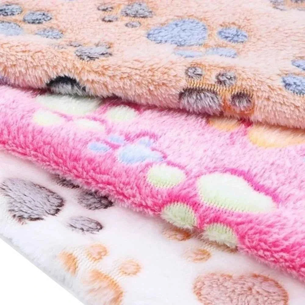 Soft Fleece Pet Blanket for Dogs & Cats – Cartoon Pattern (Shipping charges may apply)