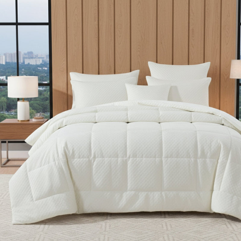 DaDa Bedding Dreamy Soft Velvet Ivory White Plush Velour Tufted Quilted Comforter Set (JHW861)