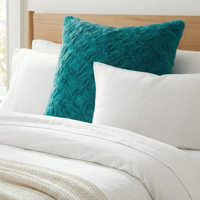 DaDa Bedding Jewel Tones Emerald Green Blue Luxury Faux Fur Throw Pillow Cover (171805)