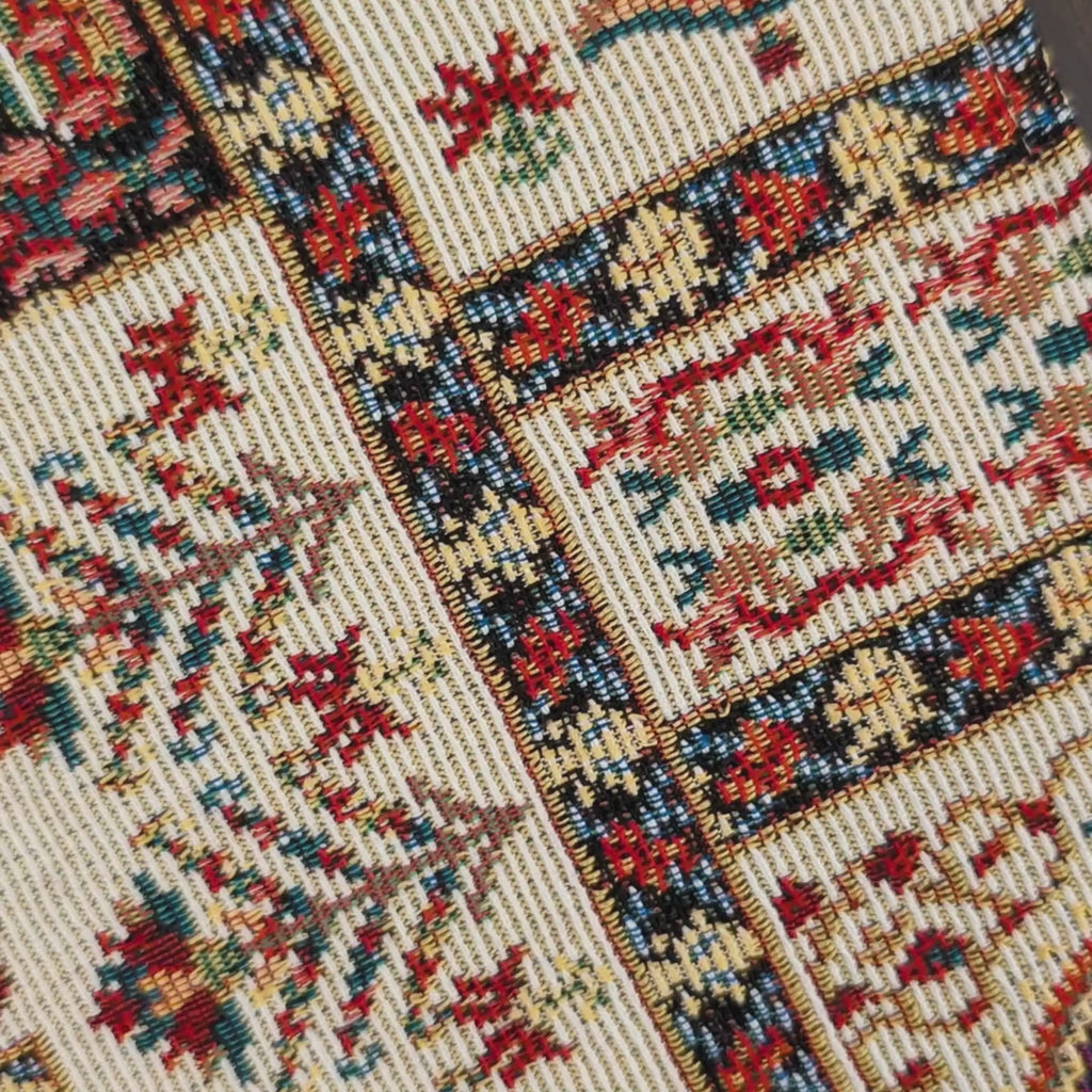 DaDalogy Bedding Set of 4-Pieces Light White Mughal Floral Botanical Cottage Fleur Tapestry Placemats 13” x 19” (18196)