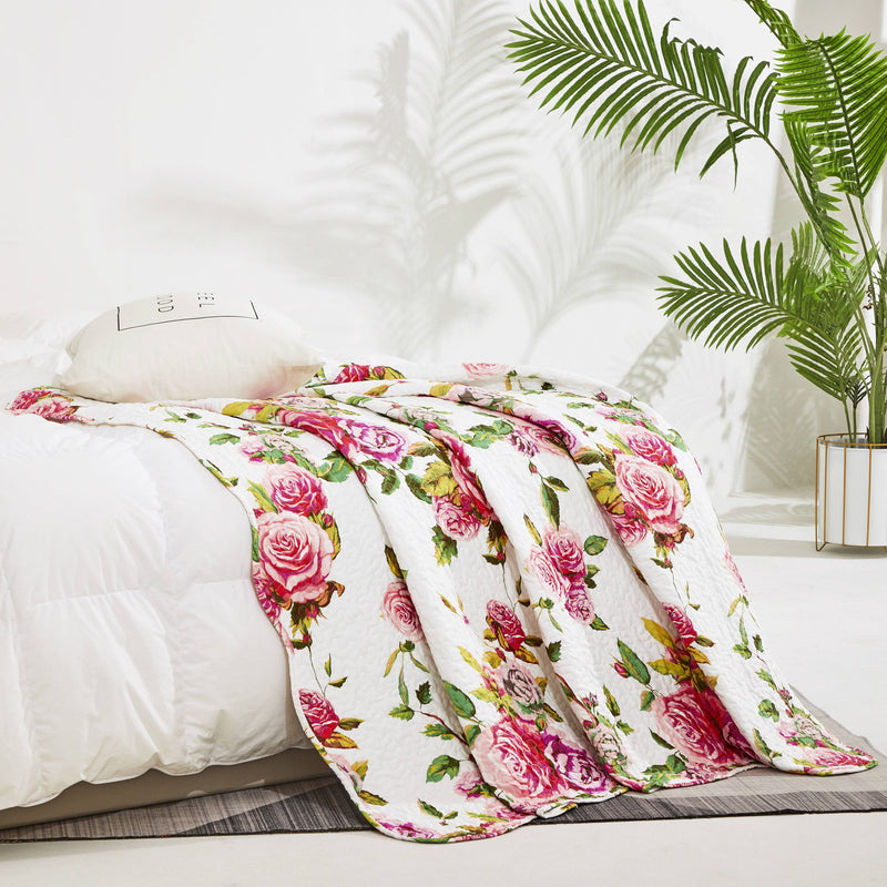 DaDa Bedding Romantic Roses Floral Throw Blanket - Lovely Spring Pink & White Scalloped Colorful Lightweight Breathable - Bright Vibrant Quilted Throw Blanket - 50 x 60 - DaDa Bedding Collection
