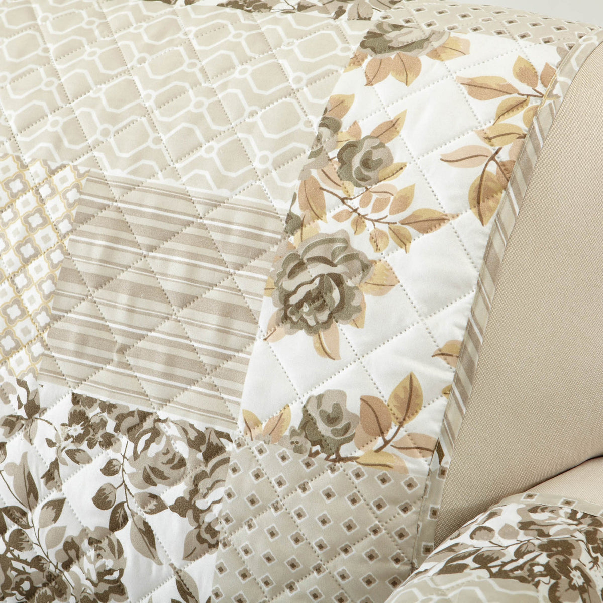 Great Bay Home Langdon Reversible Furniture Protector (Shipping charges may apply)