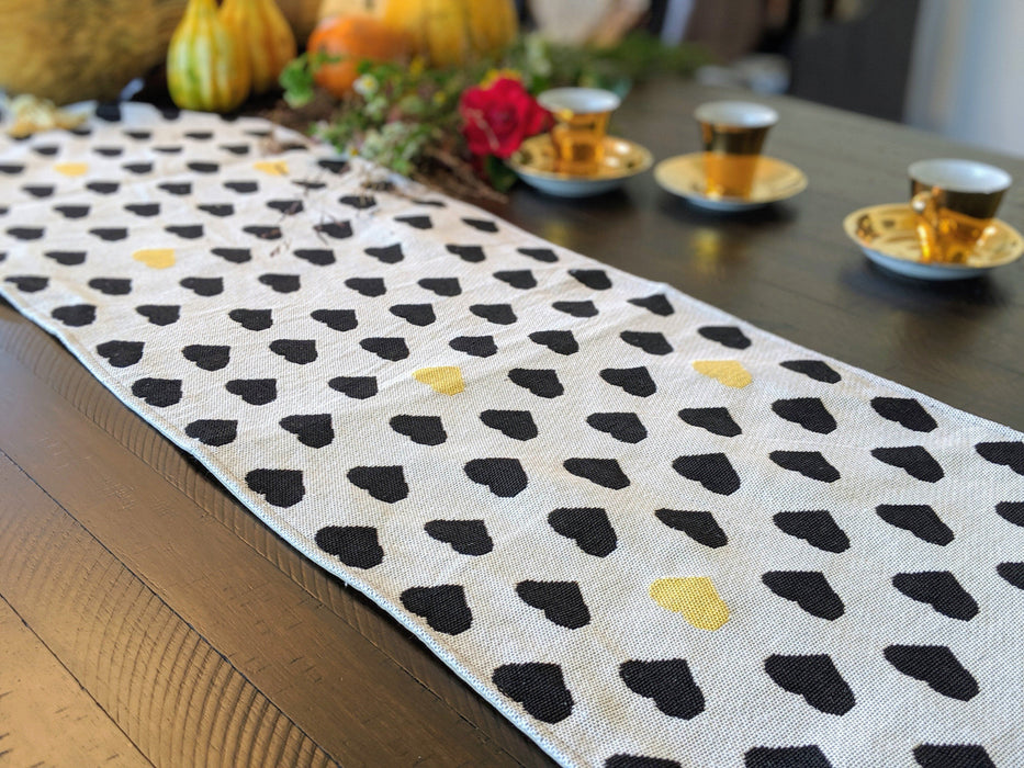 TABLE RUNNER - DaDa Bedding Elegant Woven Tapestry Table Runner, Lovely Black and Yellow Hearts (18113) - DaDa Bedding Collection
