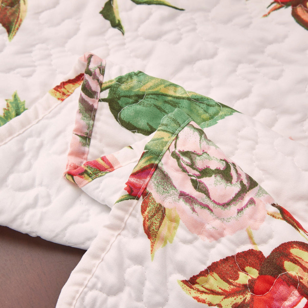 DaDa Bedding Romantic Roses Pink White Lovely Floral Quilted Dining Table Runner (879) - DaDa Bedding Collection