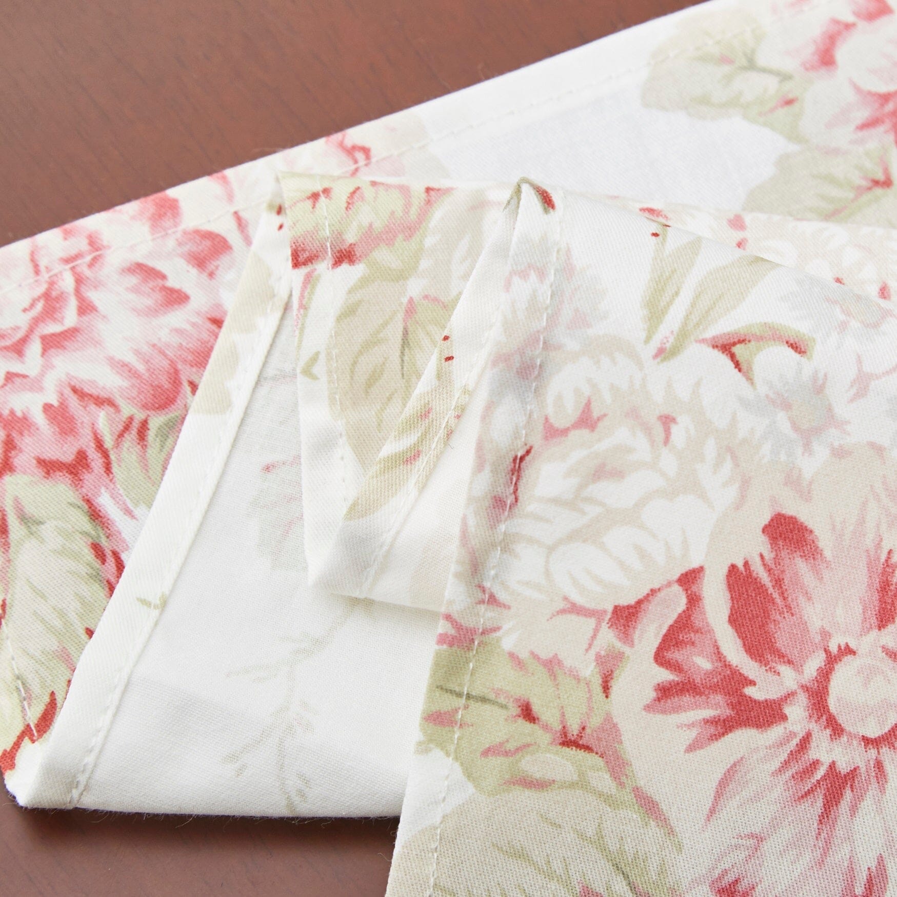 DaDa Bedding Set of 4-Pieces Hint of Mint Floral Cotton Dining Table Napkins 18" x 18" (3036) - DaDa Bedding Collection