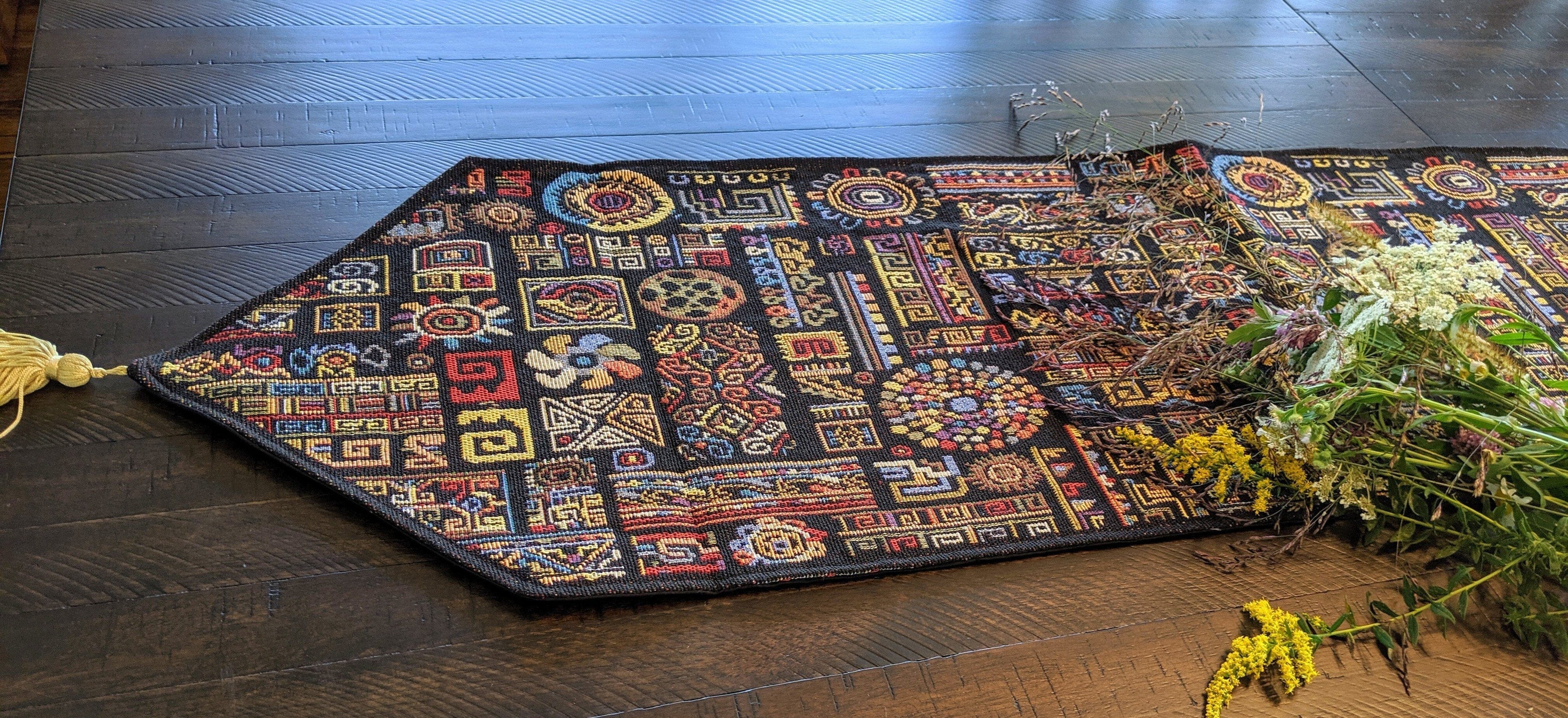 DaDa Bedding Ethnic Ornaments Geometric Black Elegant Woven Tapestry Dining Table Runner (18118) - DaDa Bedding Collection