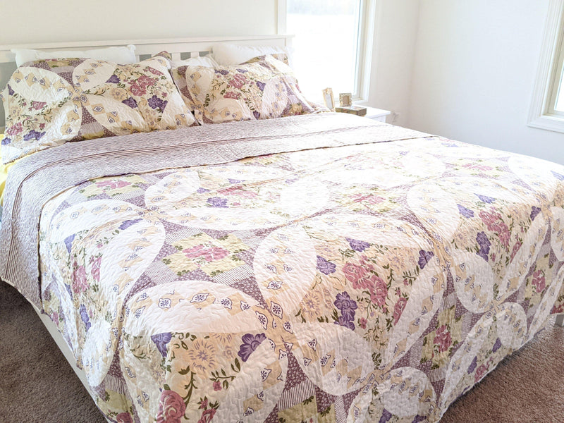 DaDa Bedding Wisteria Cottage Roses Floral Lightweight Quilted Bedspread Set (HS-1003) - DaDa Bedding Collection