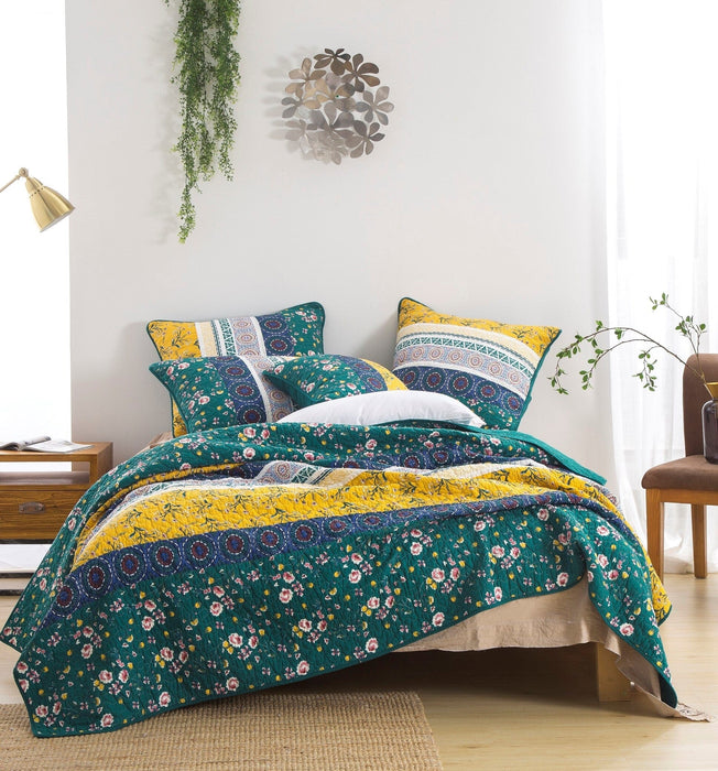 DaDa Bedding Bohemian Patchwork Bed of Wild Flowers Floral Gardenia Green Bedspread Set (JHW-886)