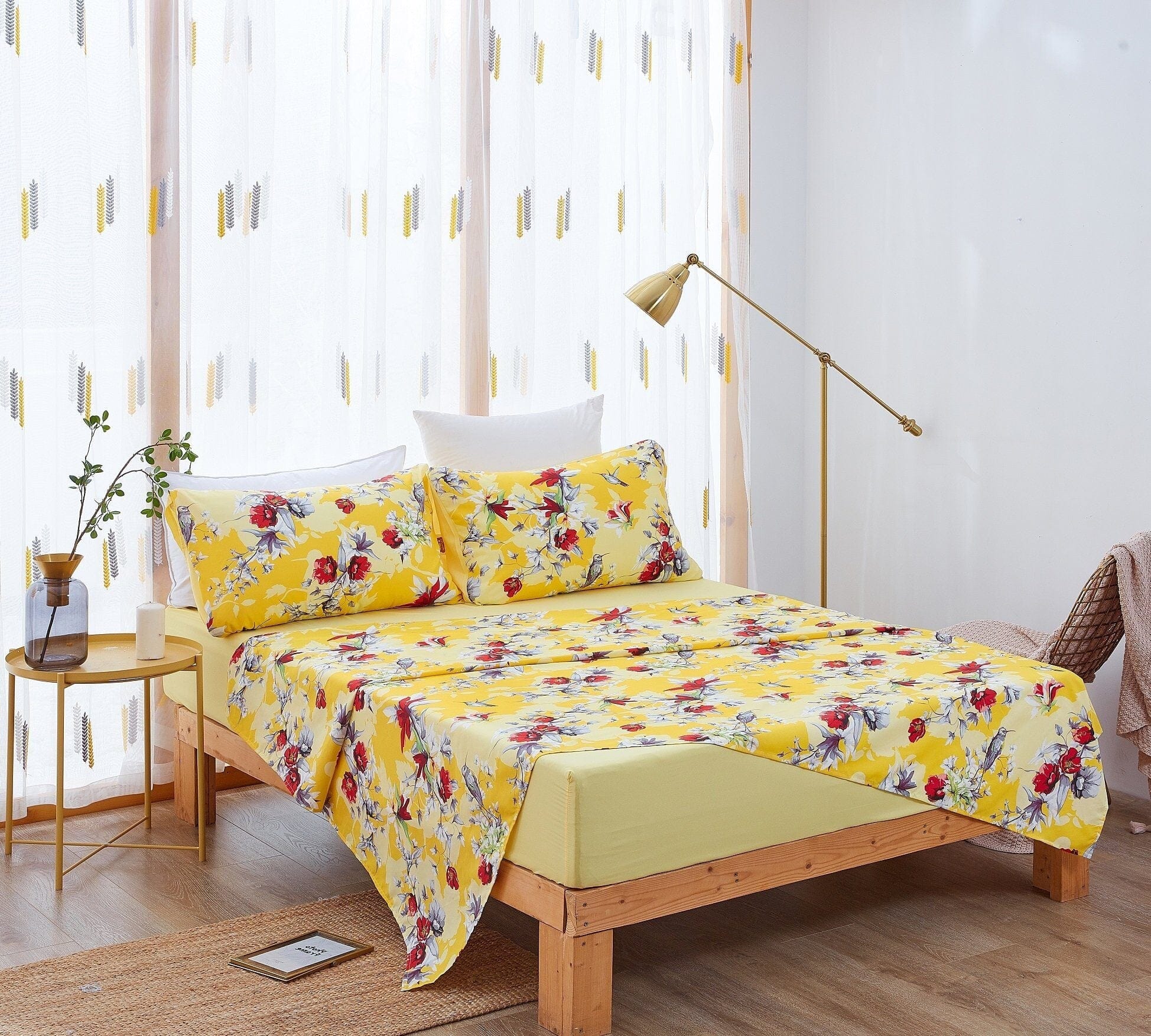 DaDa Bedding Sunshine Yellow Hummingbirds Floral Fitted & Flat Bed Sheets Set (JHW-925) - DaDa Bedding Collection