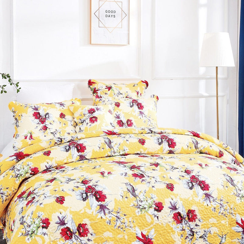 DaDa Bedding Radiant Sunshine Yellow Hummingbirds Floral Scalloped Bedspread Set (JHW-925) - DaDa Bedding Collection