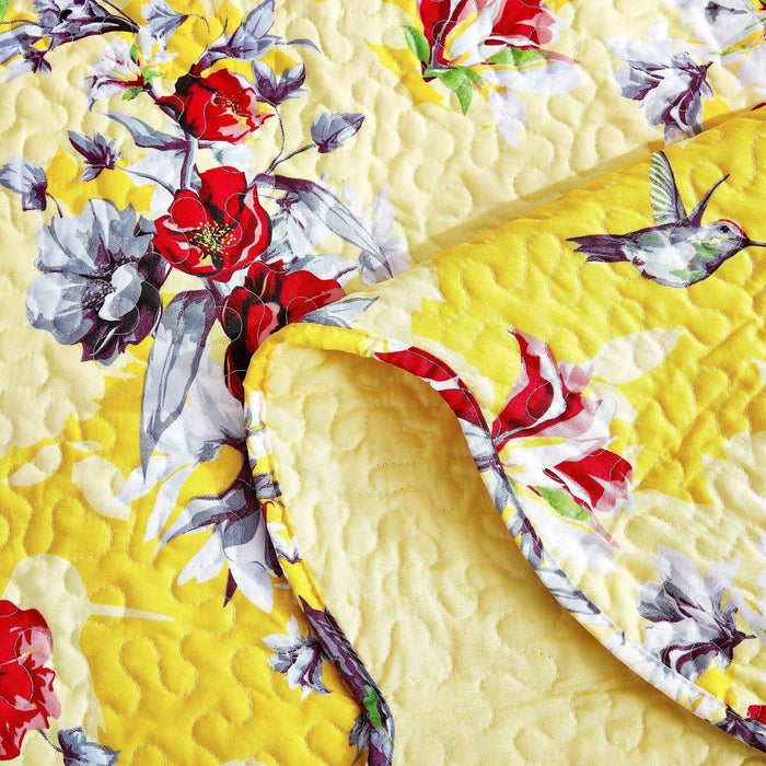 DaDa Bedding Radiant Sunshine Yellow Hummingbirds Floral Scalloped Bedspread Set (JHW-925) - DaDa Bedding Collection