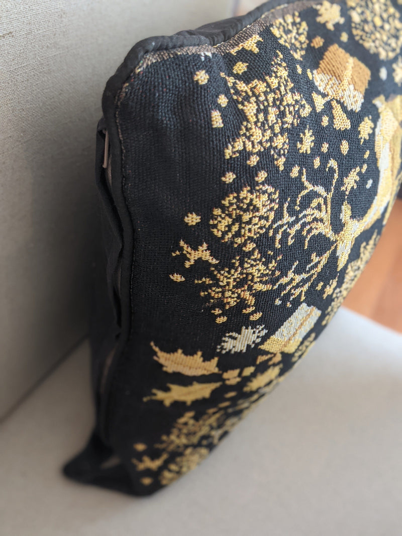 DaDa Bedding Magical Golden Reindeer Woven Tapestry Throw Pillow Covers 16" x 16" - DaDa Bedding Collection