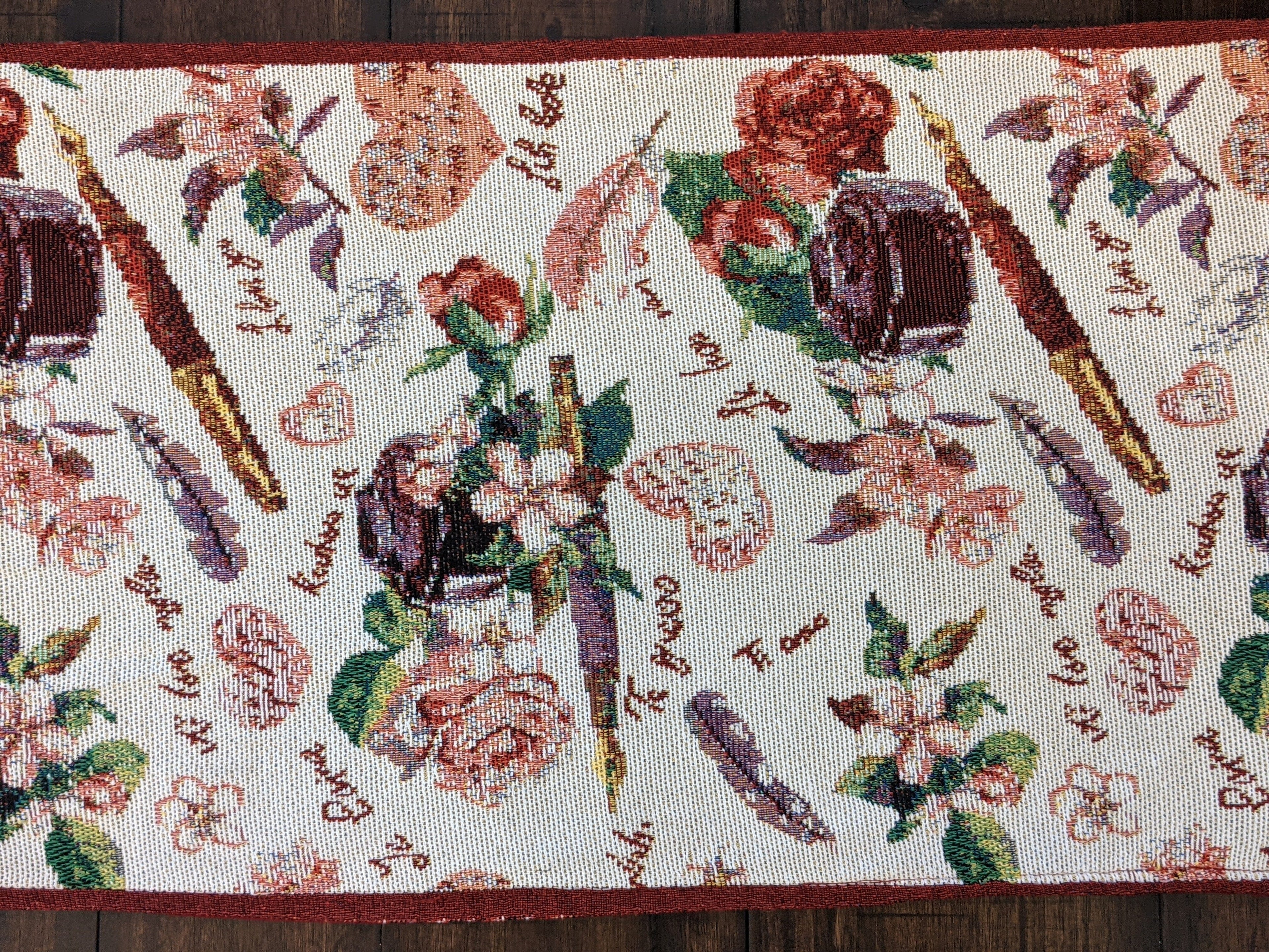 DaDa Bedding Sweet Heart Love Notes Pink Floral Woven Tapestry Dining Table Runner (18273) - DaDa Bedding Collection