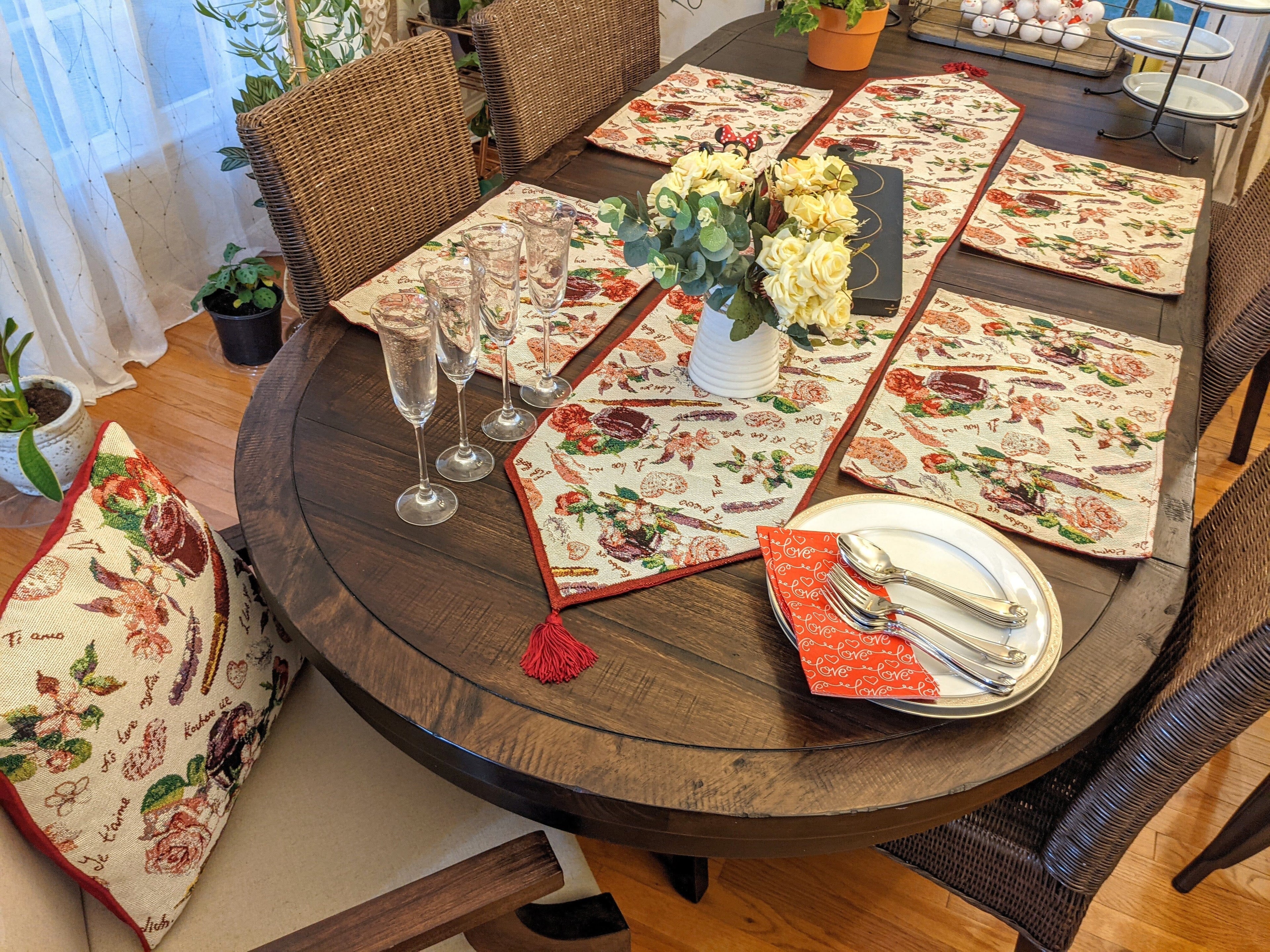 DaDa Bedding Sweet Heart Love Notes Pink Floral Woven Tapestry Dining Table Runner (18273) - DaDa Bedding Collection