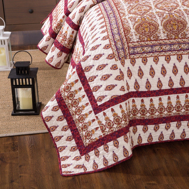 DaDa Bedding Bohemian Moroccan Tear Drop Rubies Paisley Cotton Bedspread Set (JHW-653) - DaDa Bedding Collection