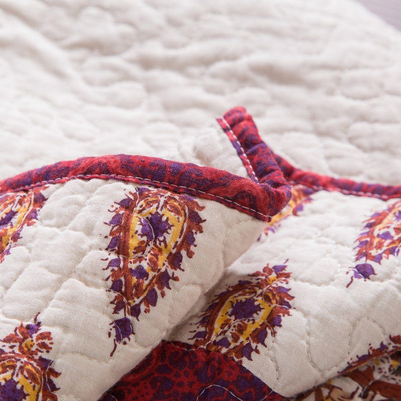 DaDa Bedding Bohemian Moroccan Tear Drop Rubies Paisley Cotton Bedspread Set (JHW-653) - DaDa Bedding Collection