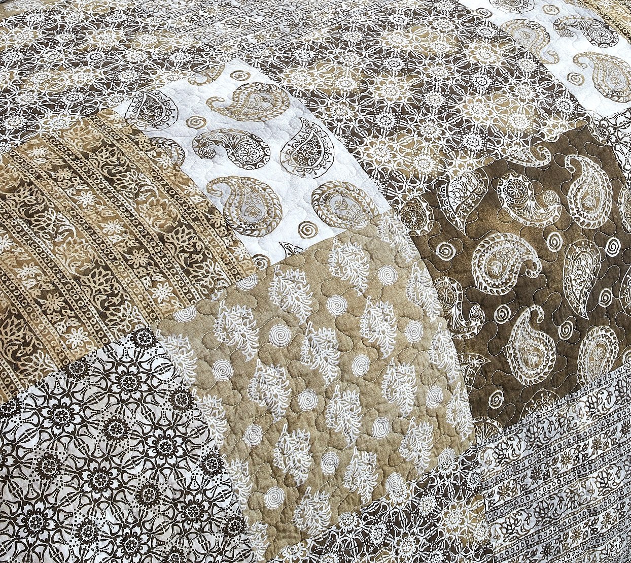 DaDa Bedding Bohemian Olive Brown Moroccan Paisley Floral Filigree Patchwork Cotton Bedspread Set (JHW-885) - DaDa Bedding Collection