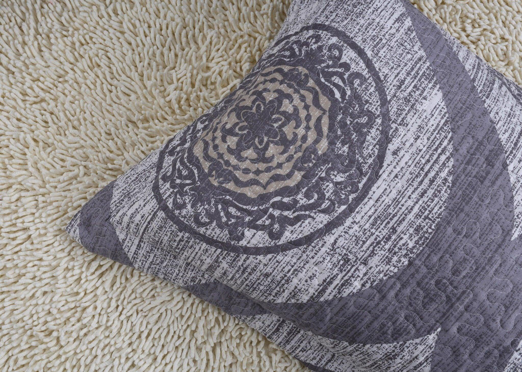 DaDa Bedding Rustic Grey Mosaic Distressed Medallion Reversible Quilted Bedspread Set (SD16299) - DaDa Bedding Collection