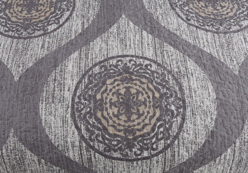 DaDa Bedding Rustic Grey Mosaic Distressed Medallion Reversible Quilted Bedspread Set (SD16299) - DaDa Bedding Collection