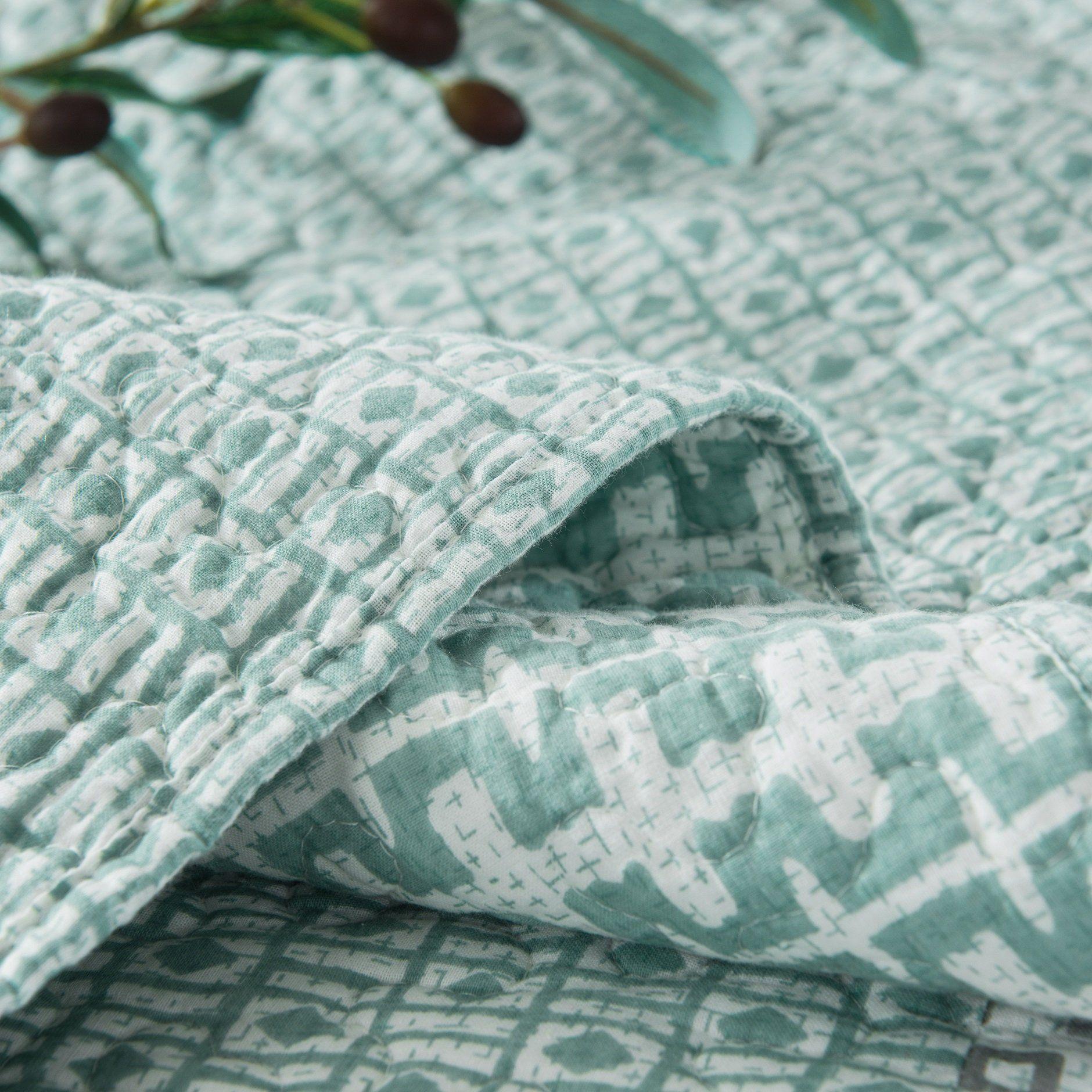 DaDa Bedding Contemporary Mint Green Grey Geometric Cotton Quilted Bedspread Set (JHW-804) - DaDa Bedding Collection