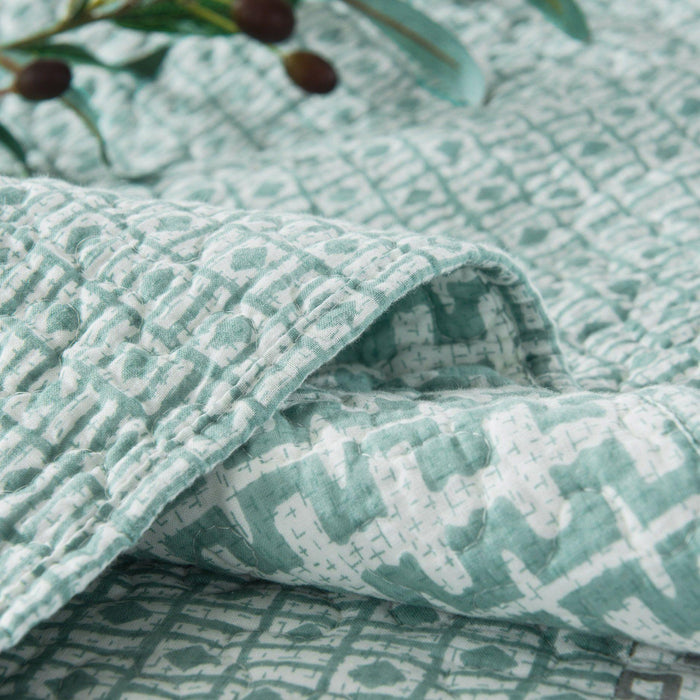DaDa Bedding Contemporary Mint Green Grey Geometric Cotton Quilted Bedspread Set (JHW-804) - DaDa Bedding Collection