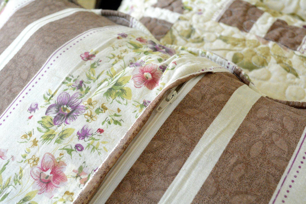 DaDa Bedding Vintage Cottage Rose Garden Floral Ivory Yellow Cotton Scalloped Quilted Bedspread Set (DXJ103478) - DaDa Bedding Collection