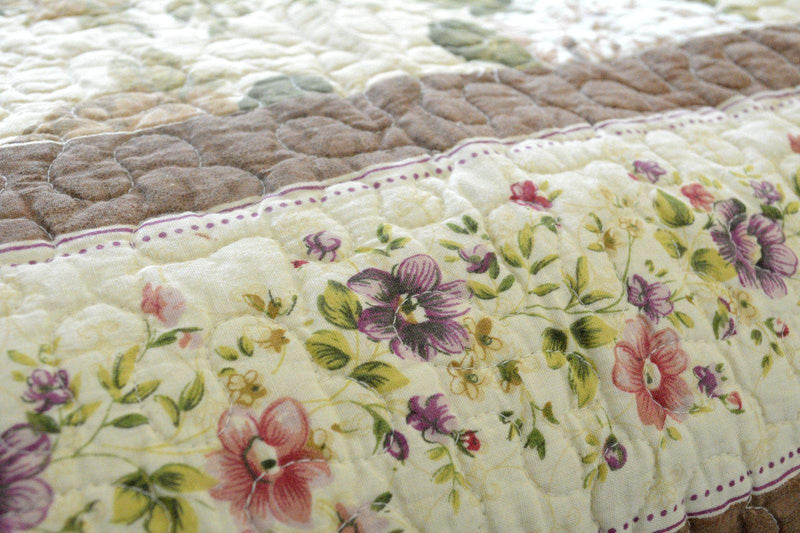 DaDa Bedding Vintage Cottage Rose Garden Floral Ivory Yellow Cotton Scalloped Quilted Bedspread Set (DXJ103478) - DaDa Bedding Collection