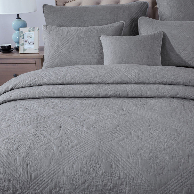 DaDa Bedding Floral Vintage Stone Wash Grey Matelassé Ash Silver Diamond Pattern Quilted Bedspread Set (JHW855) - DaDa Bedding Collection