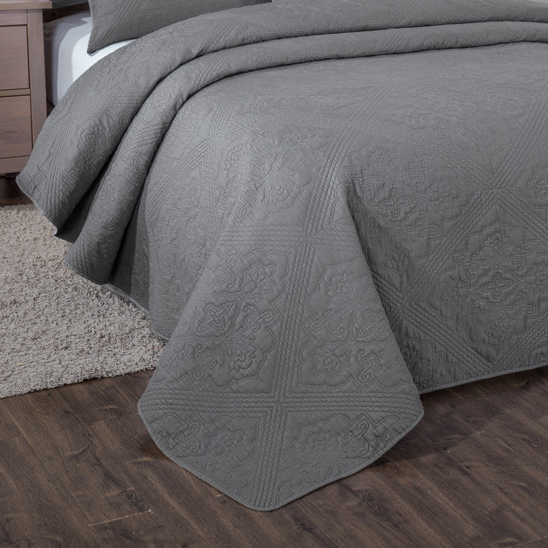 DaDa Bedding Floral Vintage Stone Wash Grey Matelassé Ash Silver Diamond Pattern Quilted Bedspread Set (JHW855) - DaDa Bedding Collection