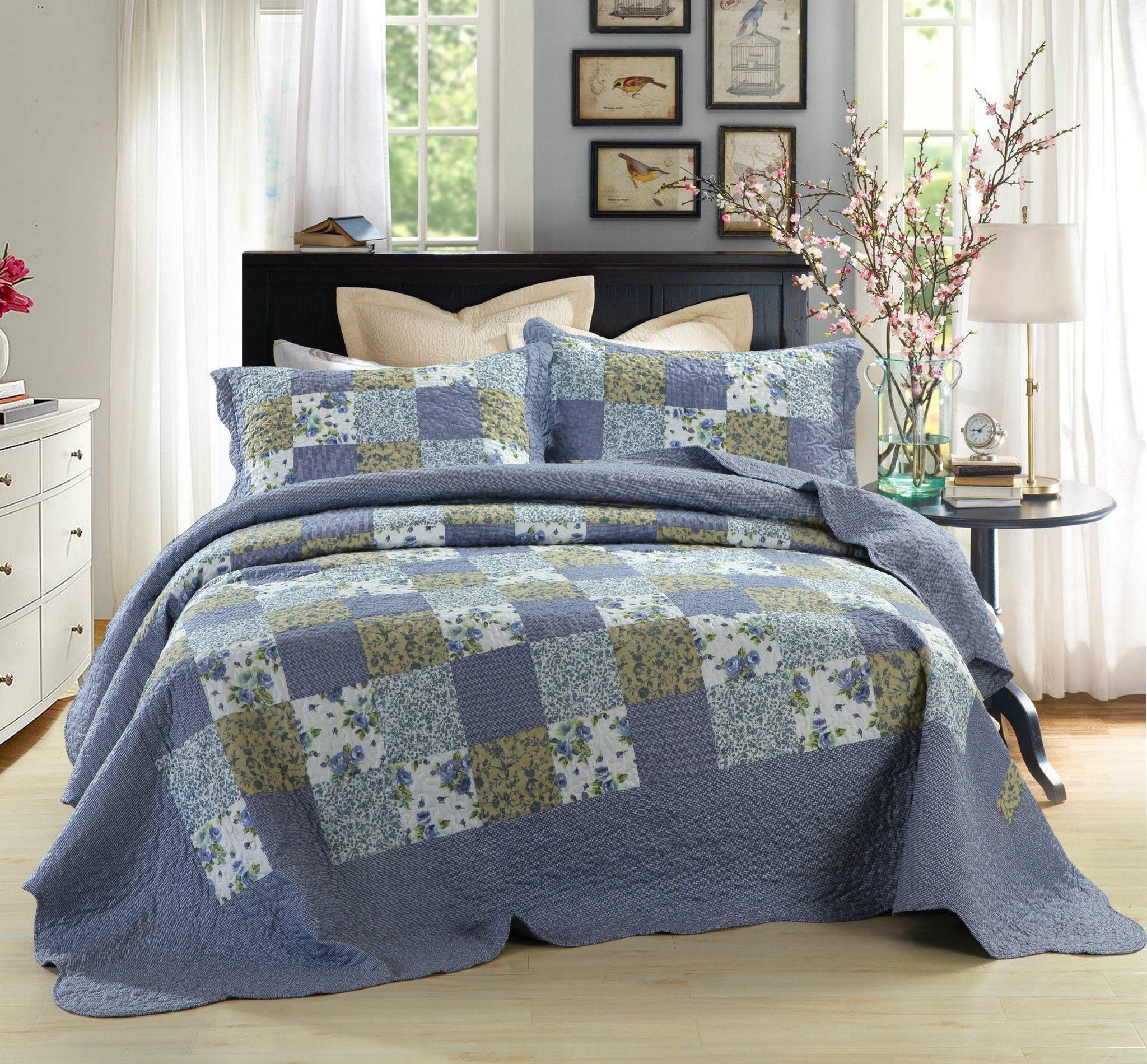 DaDa Bedding Cottage Blueberry Patch Floral Periwinkle Checkered Gingham Quilted Bedspread Set - Twin Size (LH1340) - DaDa Bedding Collection