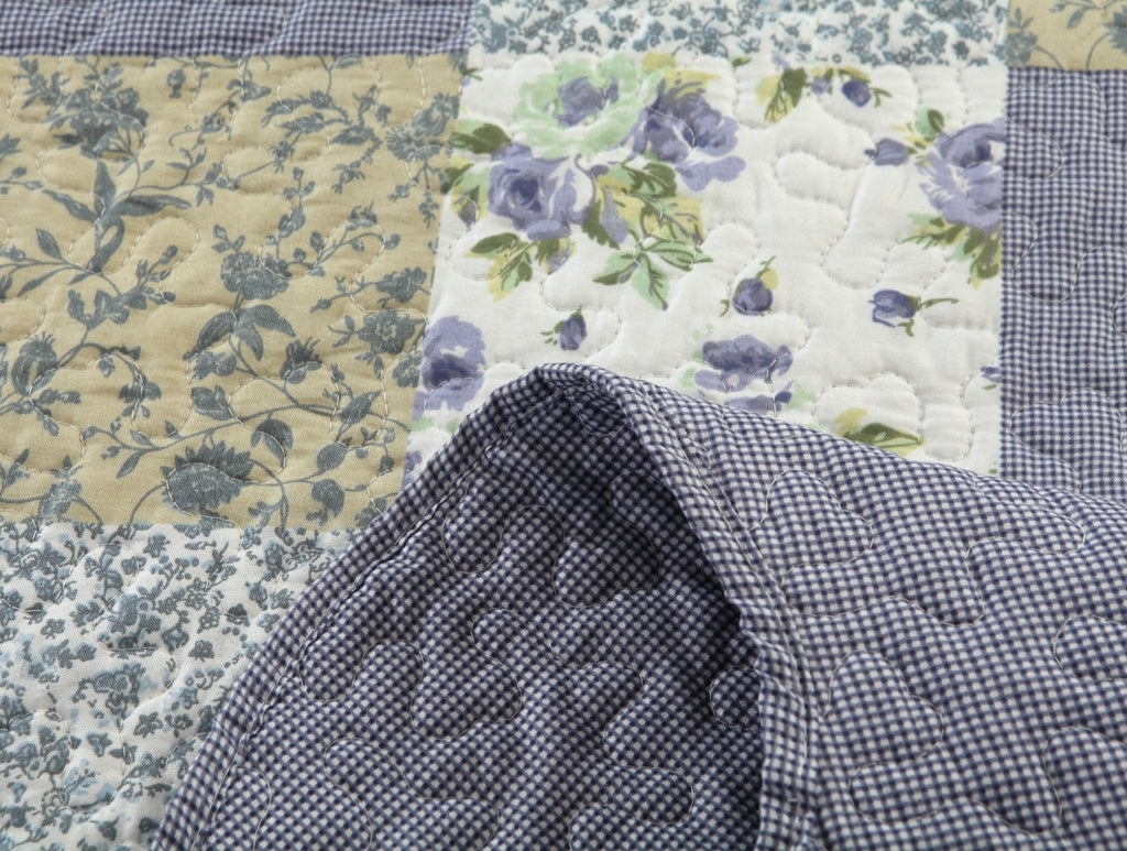 DaDa Bedding Cottage Blueberry Patch Floral Periwinkle Checkered Gingham Quilted Bedspread Set - Twin Size (LH1340) - DaDa Bedding Collection