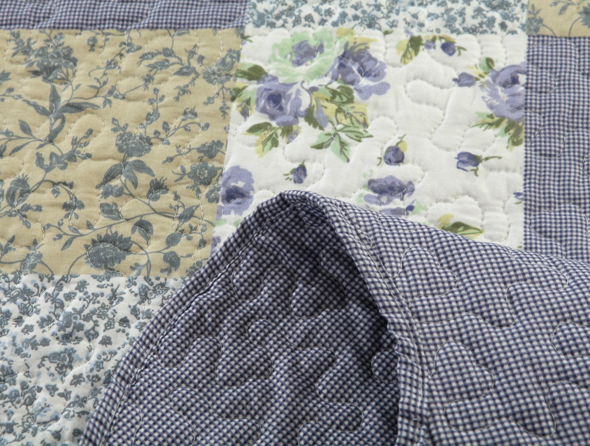 DaDa Bedding Cottage Blueberry Patch Floral Periwinkle Checkered Gingham Quilted Bedspread Set - Twin Size (LH1340) - DaDa Bedding Collection