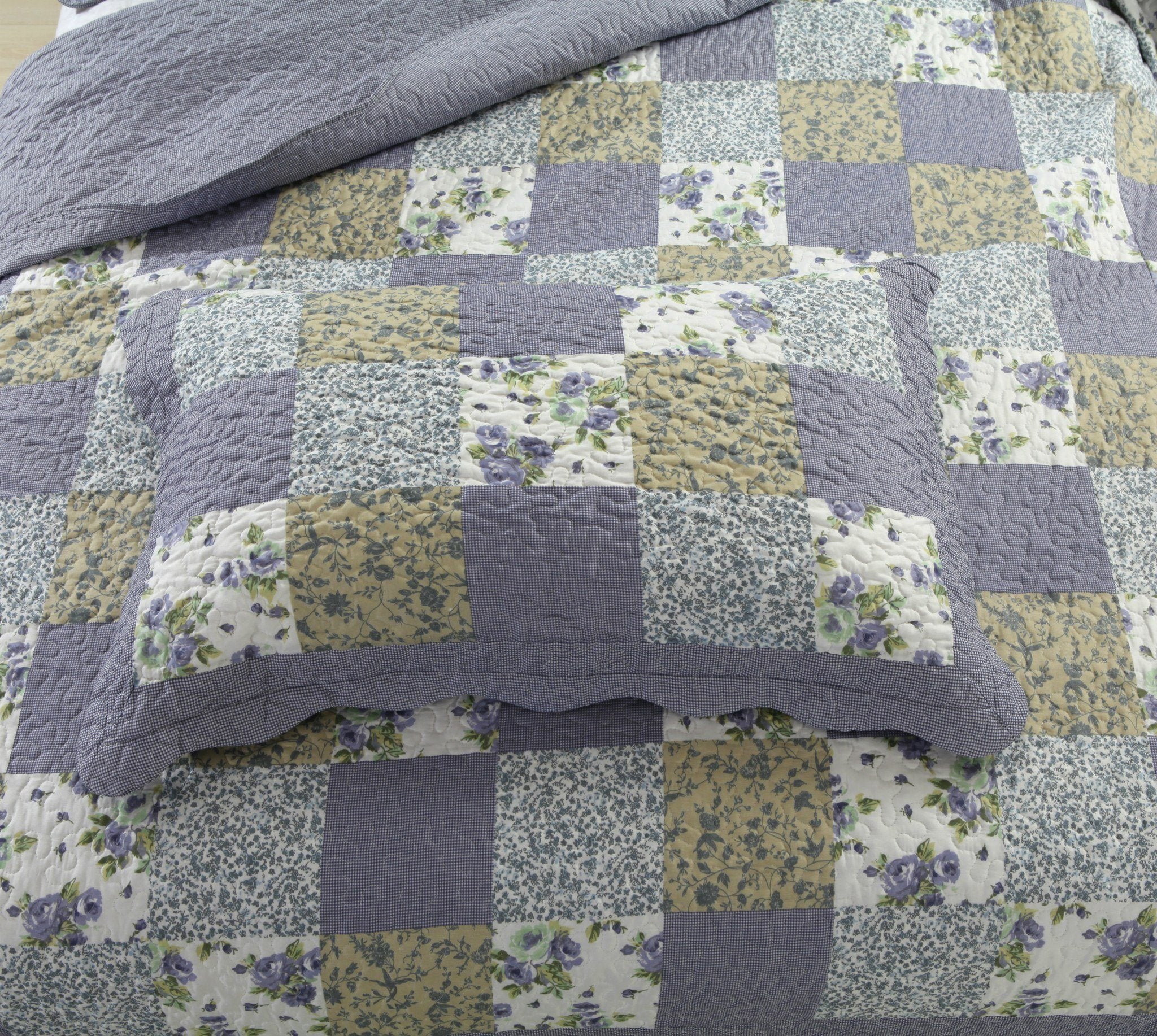 DaDa Bedding Cottage Blueberry Patch Floral Periwinkle Checkered Gingham Quilted Bedspread Set - Twin Size (LH1340) - DaDa Bedding Collection