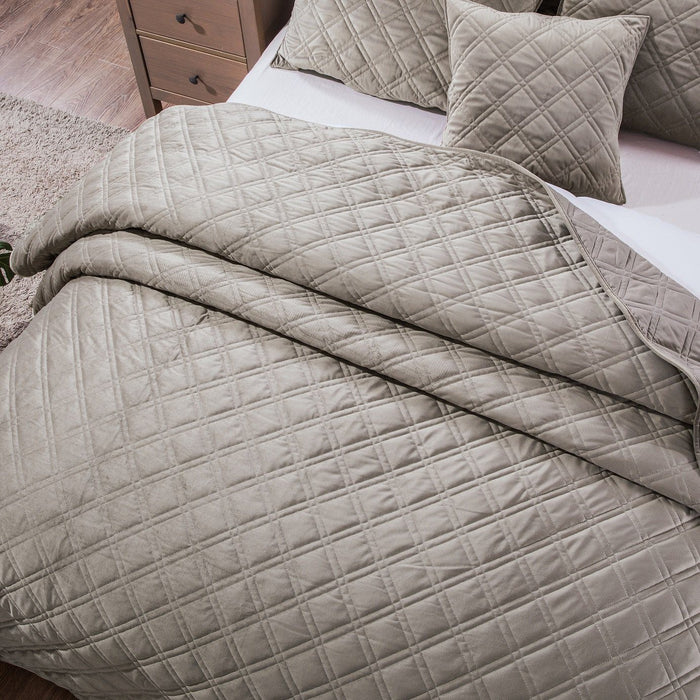 DaDa Bedding Velvety Soft Taupe Grey Velour Coverlet Bedspread Quilt Set (JHW831) - DaDa Bedding Collection