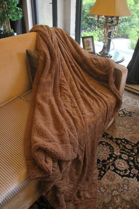 DaDa Bedding Luxurious Earthy Chocolate Brown Soft Warm Faux Fur Throw Blanket (K2) - DaDa Bedding Collection